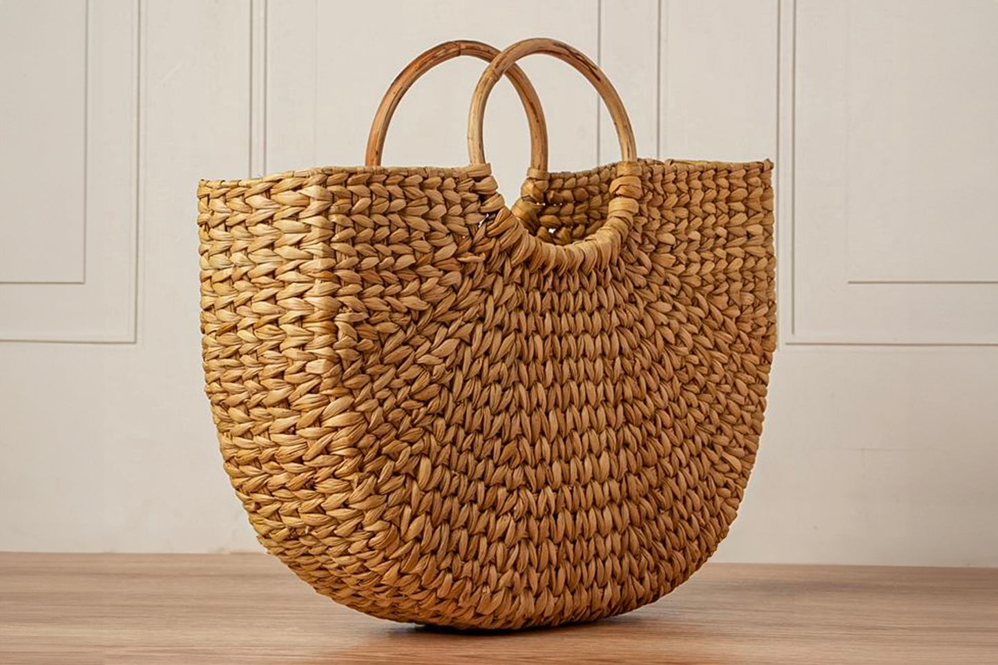Circle Handle Palm Tote