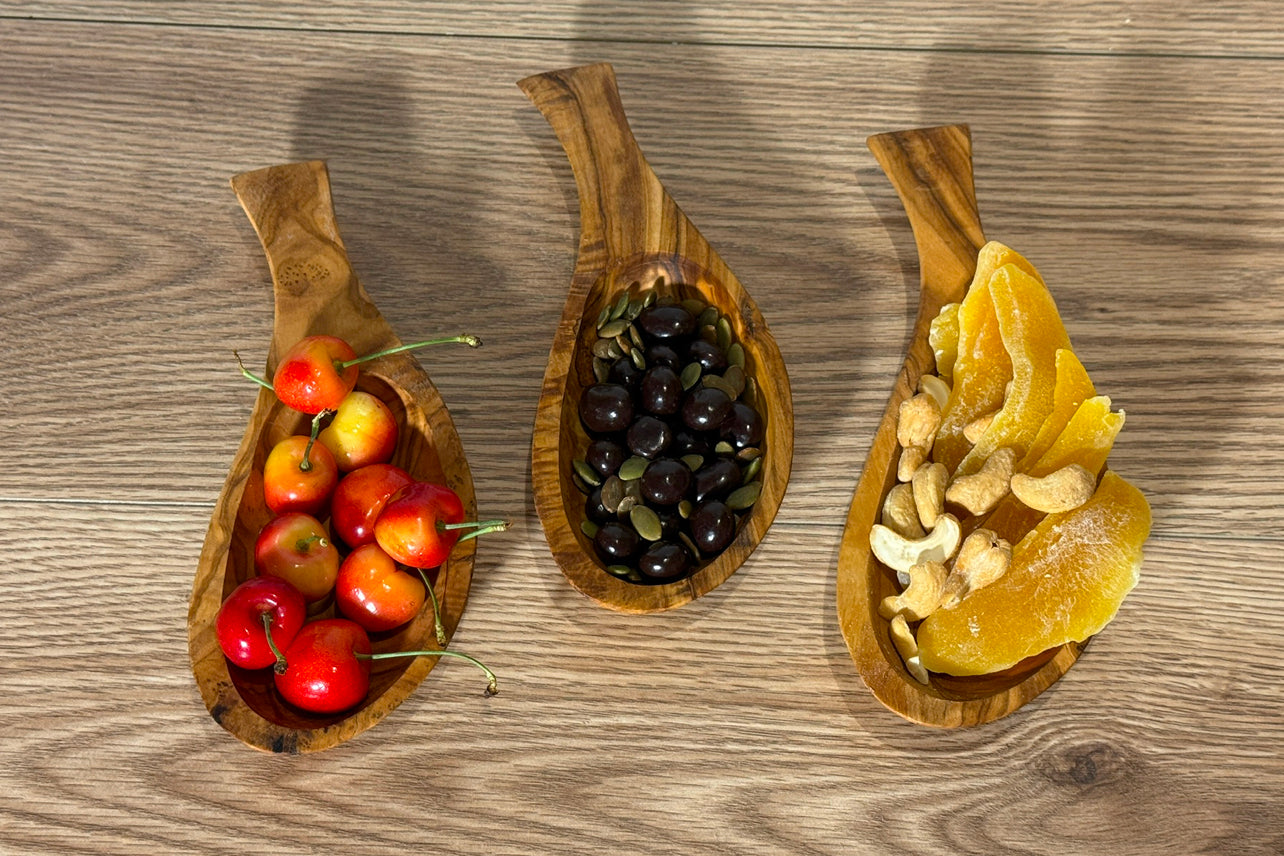 Italian Olivewood Aperitivo Bowl with Handle