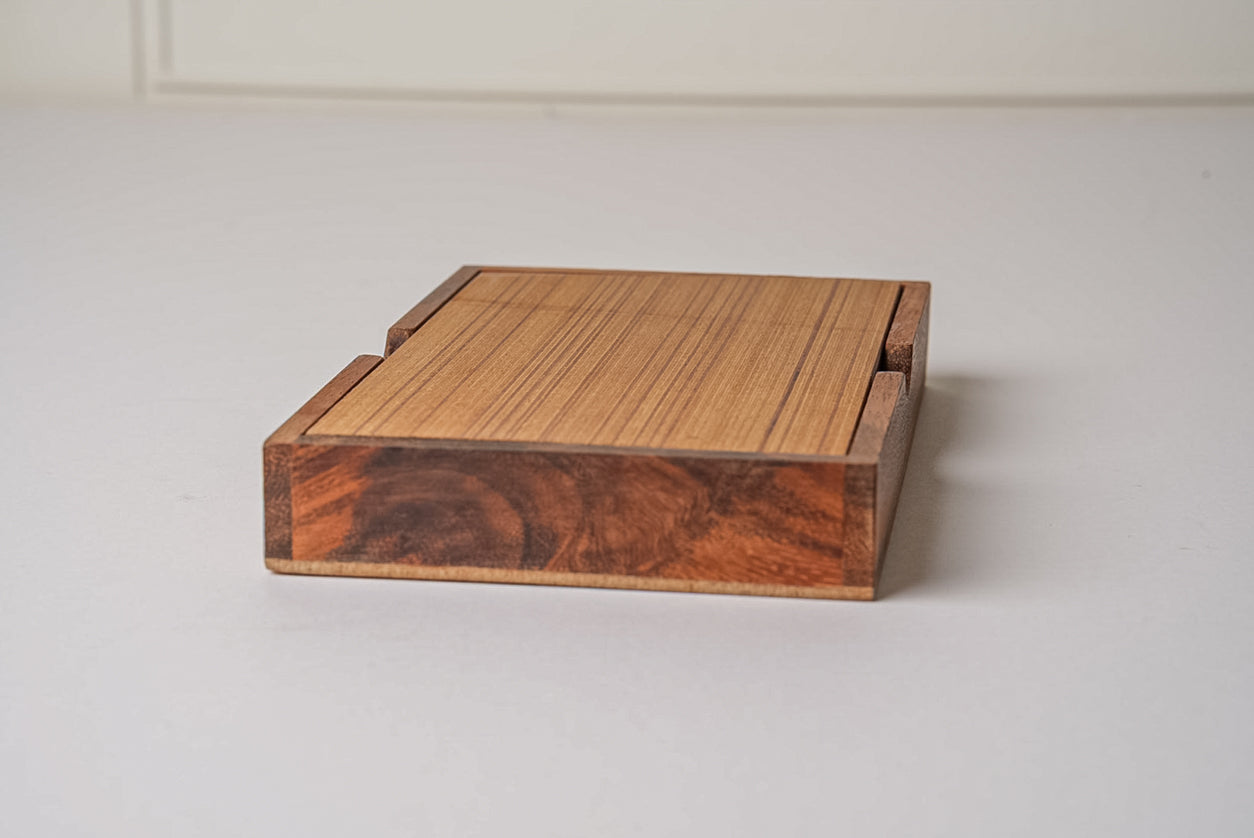 Dominoes - Mangowood Game Set