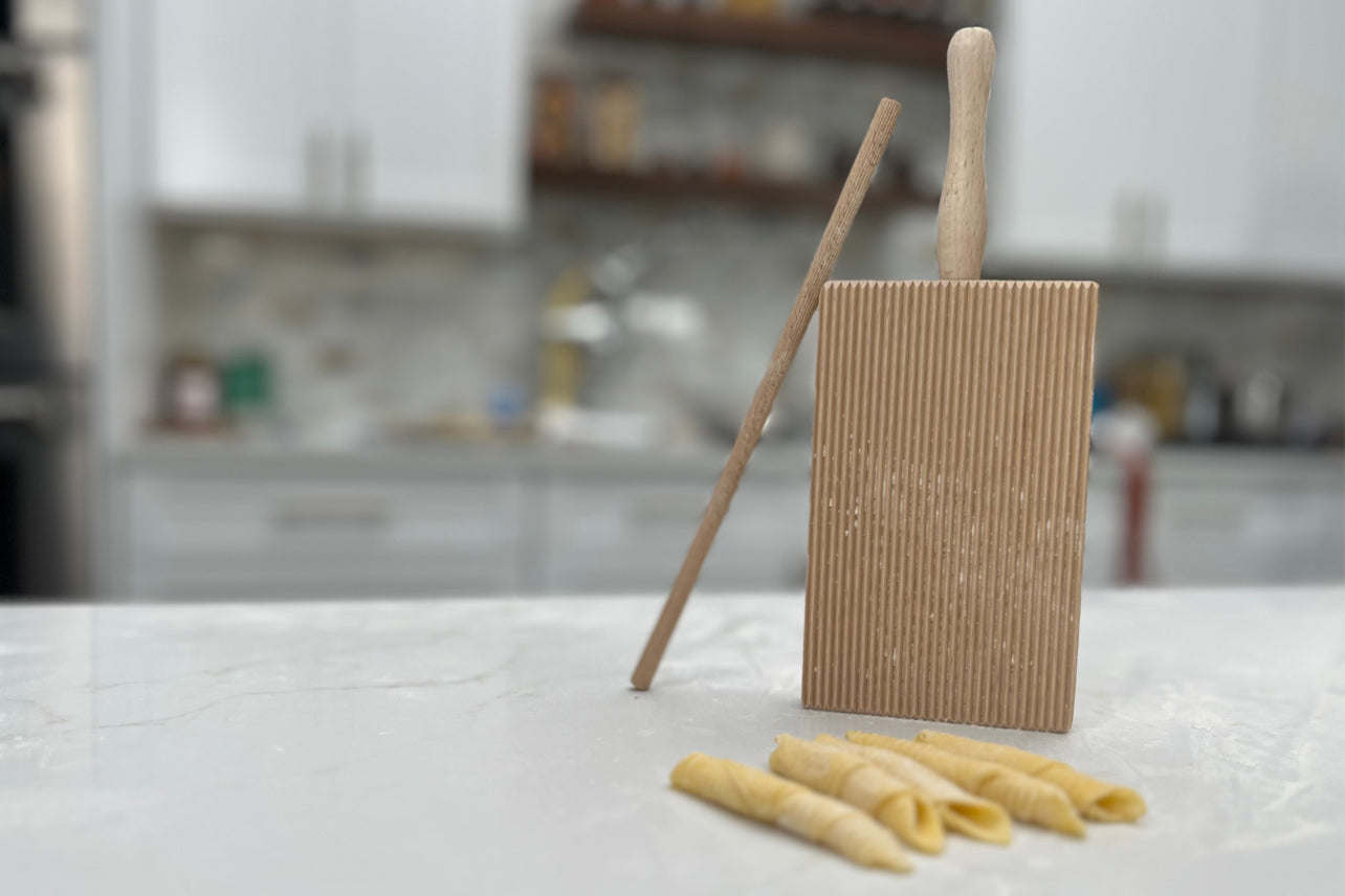 Italian Gnocchi and Garganelli Board with Rolling Pin