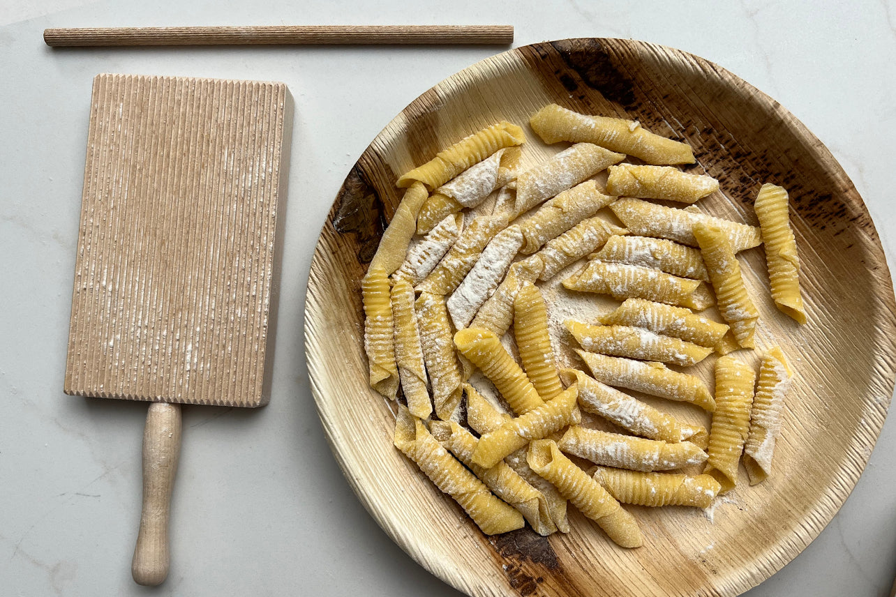 Italian Gnocchi and Garganelli Board with Rolling Pin