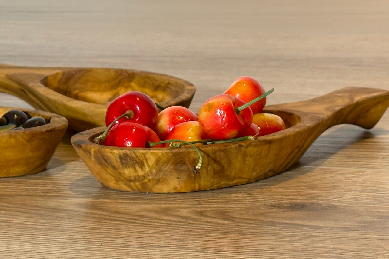 Italian Olivewood Aperitivo Bowl with Handle
