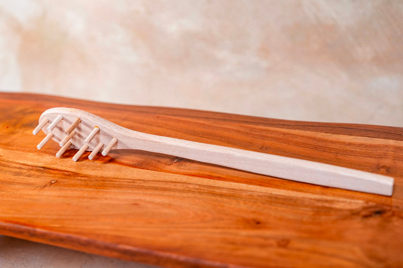 🎁 Italian Beechwood Spaghetti Fork (100% off)