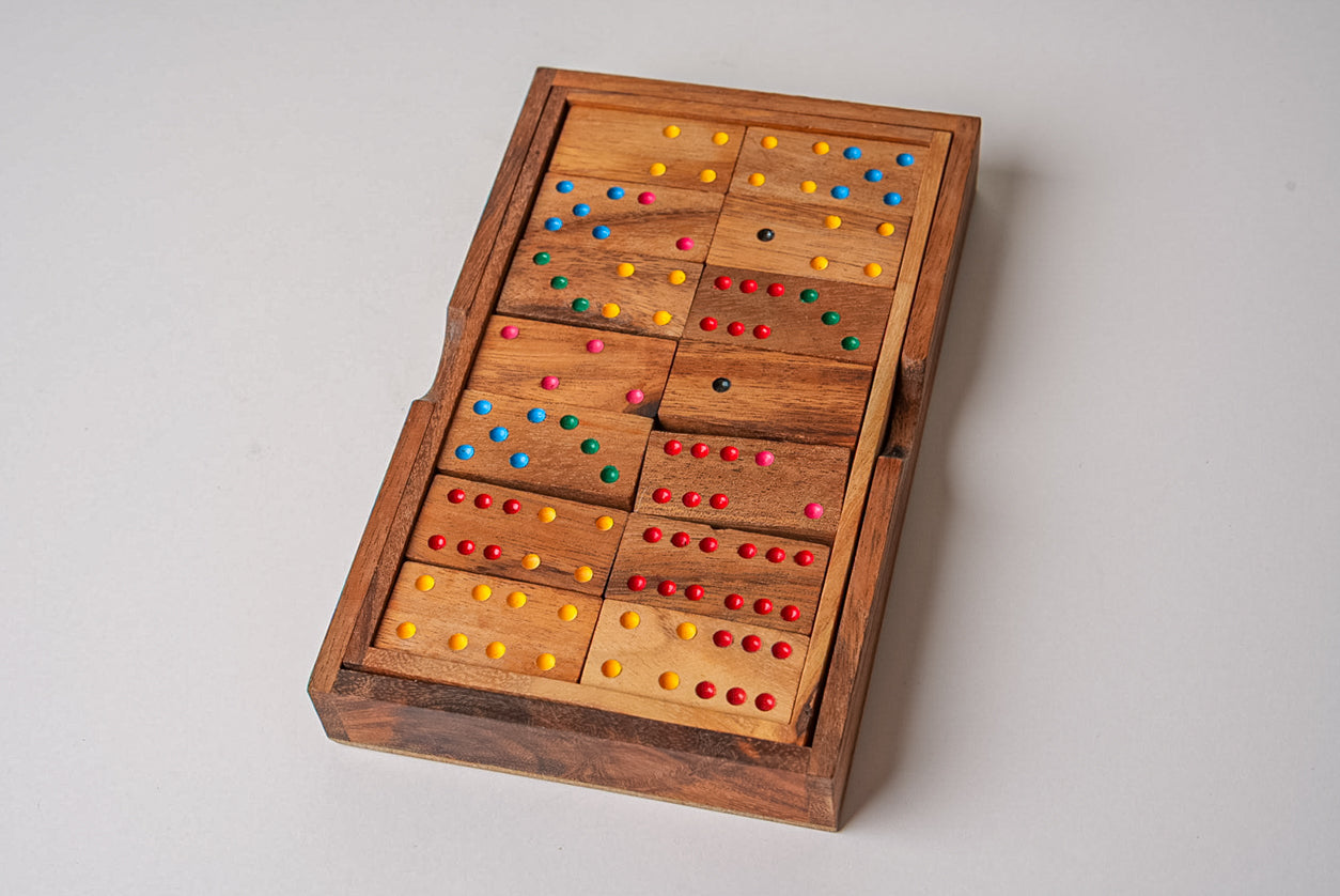 Dominoes - Mangowood Game Set