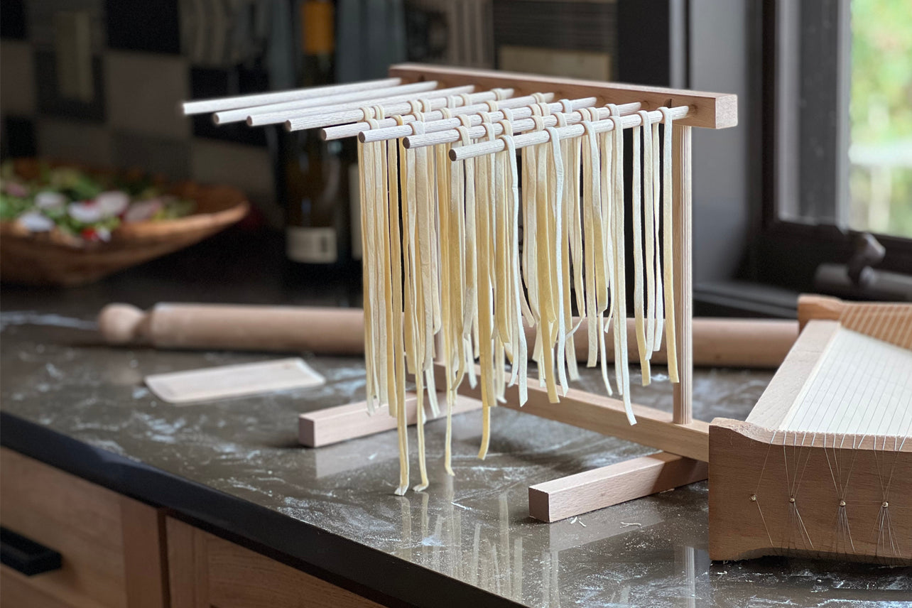Pasta Drying Rack with 16 Suspension Rods Wooden Collapsible